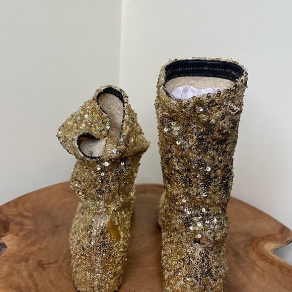 Dolce and Gabanna gold sequin sock booties 7.5 - Picture 5 of 14